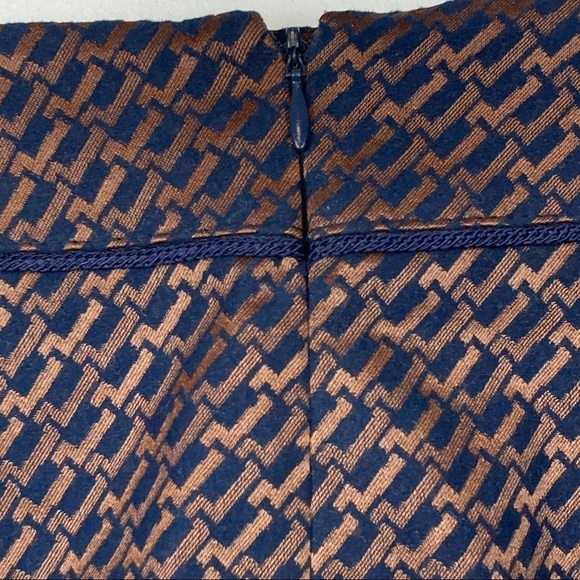 JULIANNA COLLEZIONE Blue/Tan Pencil Skirt with Petal Hem - Picture 6 of 16